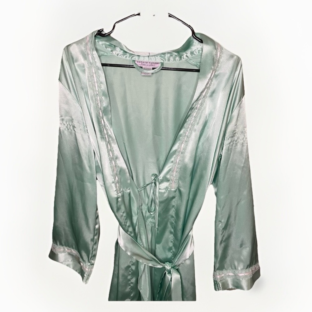 VNTG Morgan Taylor Intimates Light Green Satin Gown - SZ S